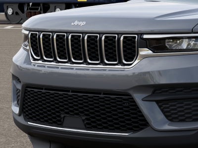 2027 Jeep Grand Cherokee Laredo