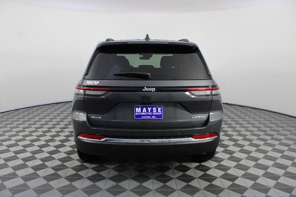 2026 Jeep Grand Cherokee Laredo