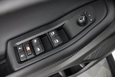 2027 Jeep Grand Cherokee Laredo Altitude