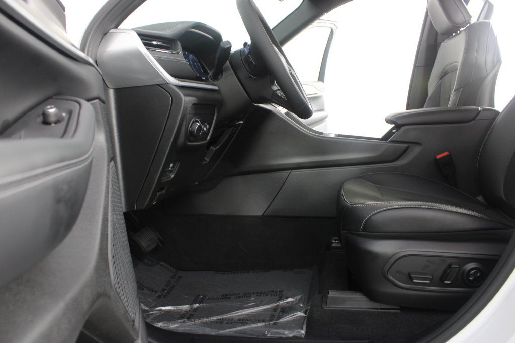 2027 Jeep Grand Cherokee Laredo Altitude