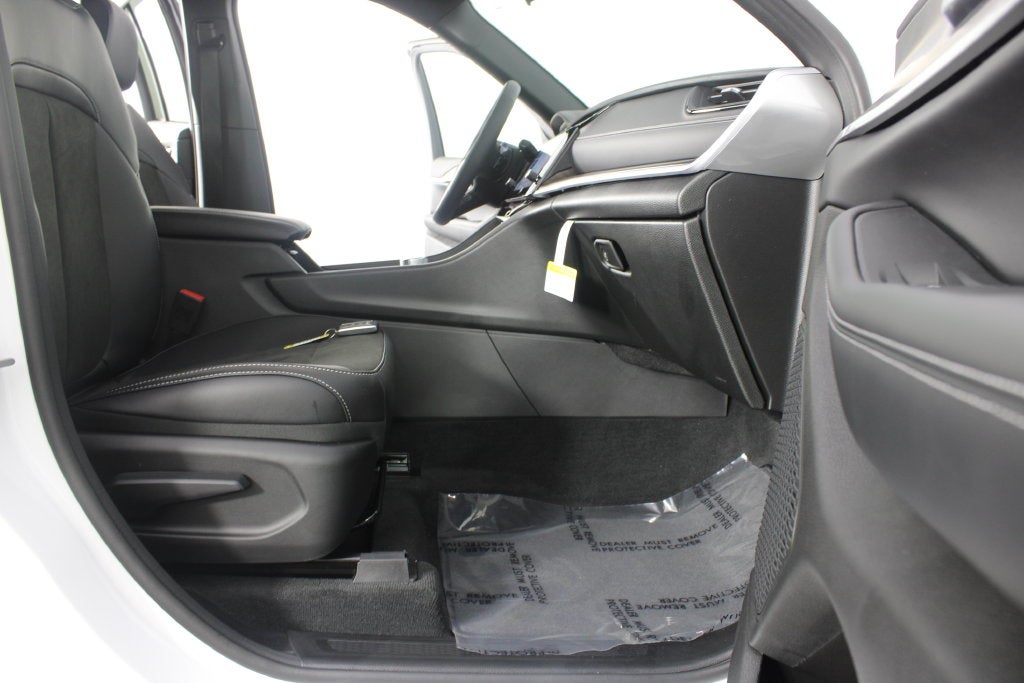 2027 Jeep Grand Cherokee Laredo Altitude