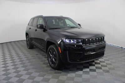 2027 Jeep Grand Cherokee Laredo Altitude