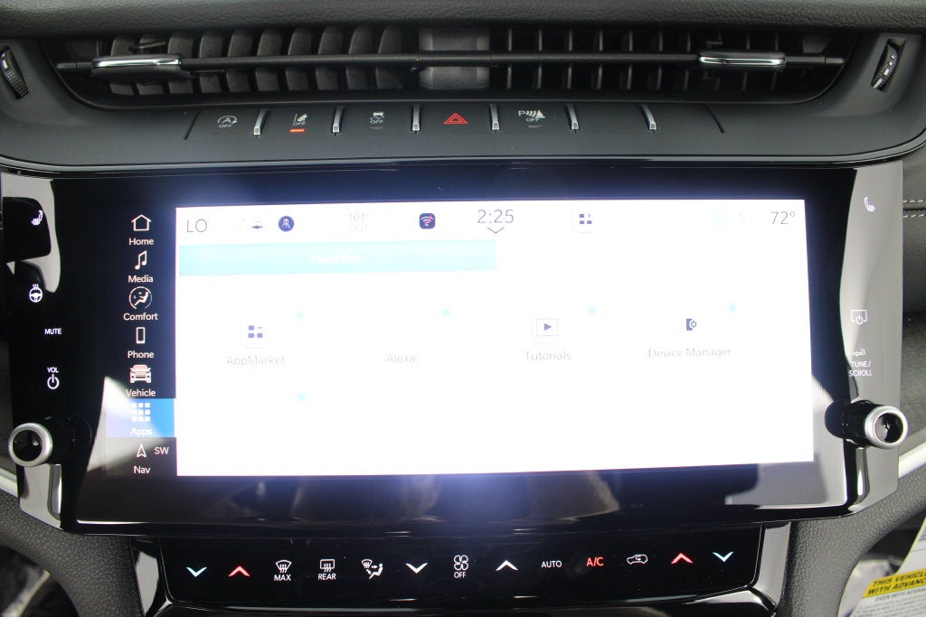 2027 Jeep Grand Cherokee Laredo Altitude