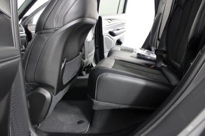 2027 Jeep Grand Cherokee Laredo Altitude