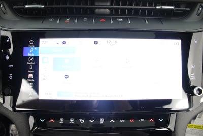 2027 Jeep Grand Cherokee Laredo Altitude