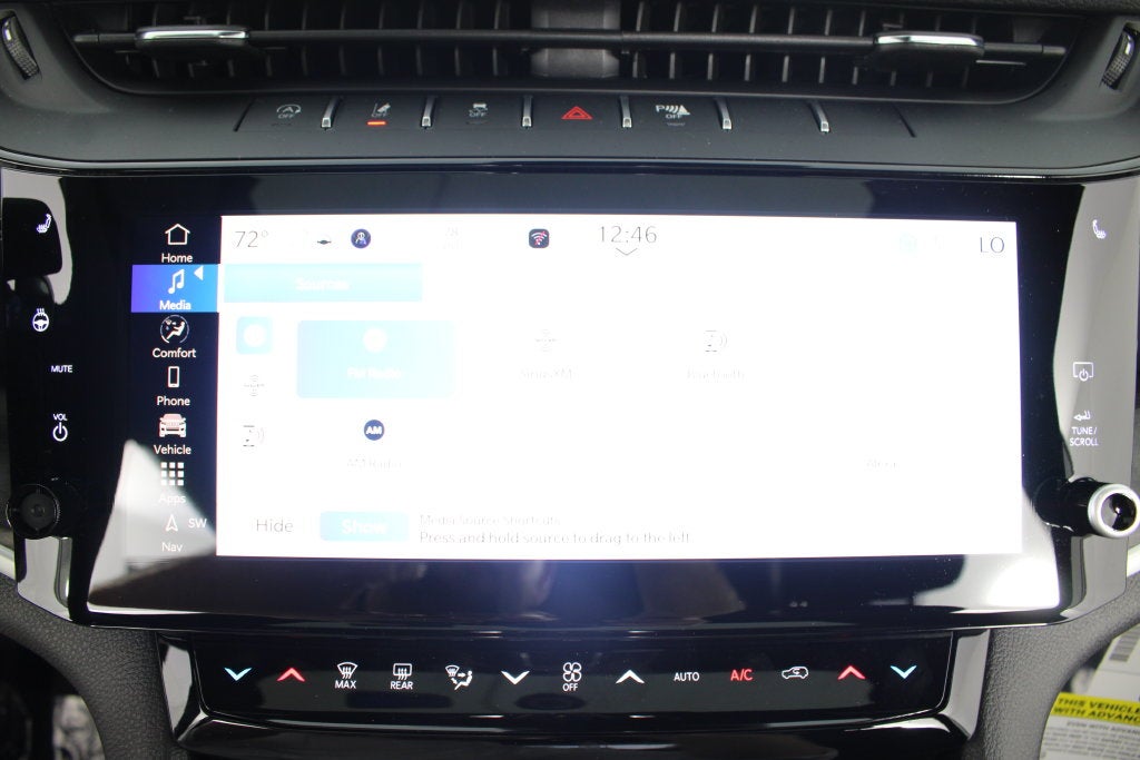 2027 Jeep Grand Cherokee Laredo Altitude