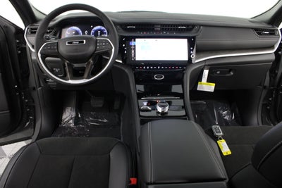 2027 Jeep Grand Cherokee Laredo Altitude
