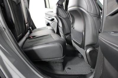 2027 Jeep Grand Cherokee Laredo Altitude