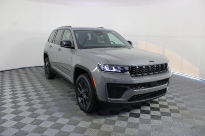 2027 Jeep Grand Cherokee Laredo Altitude