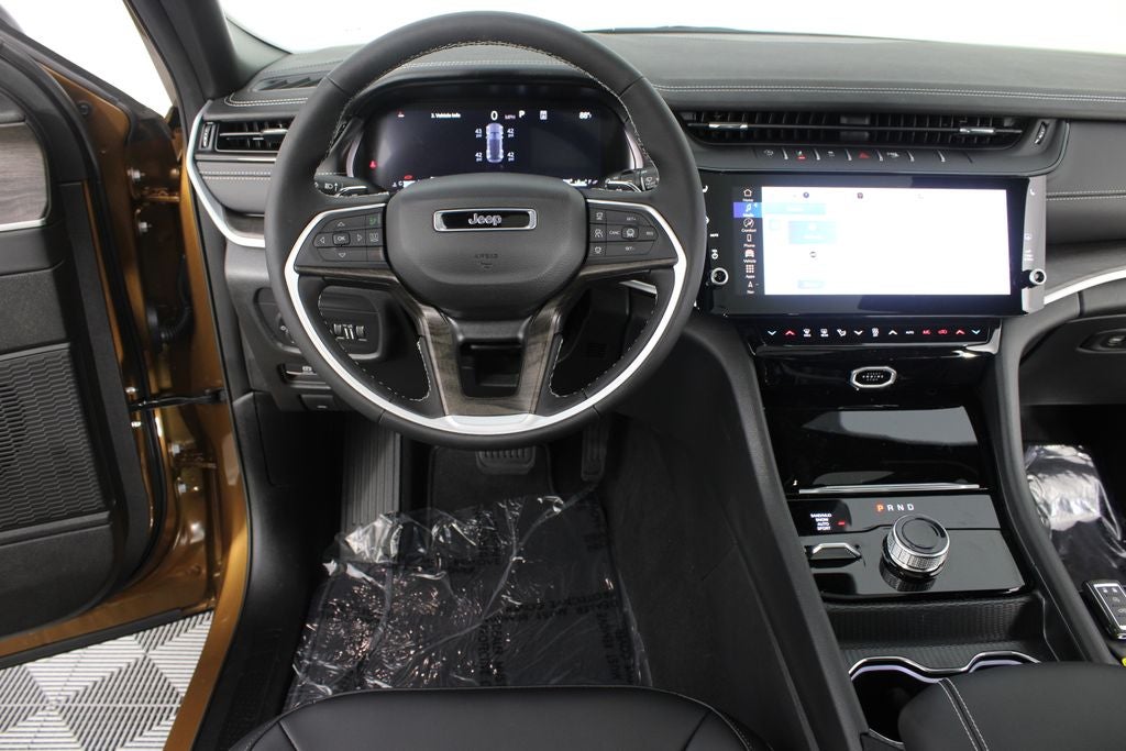 2027 Jeep Grand Cherokee Limited Reserve