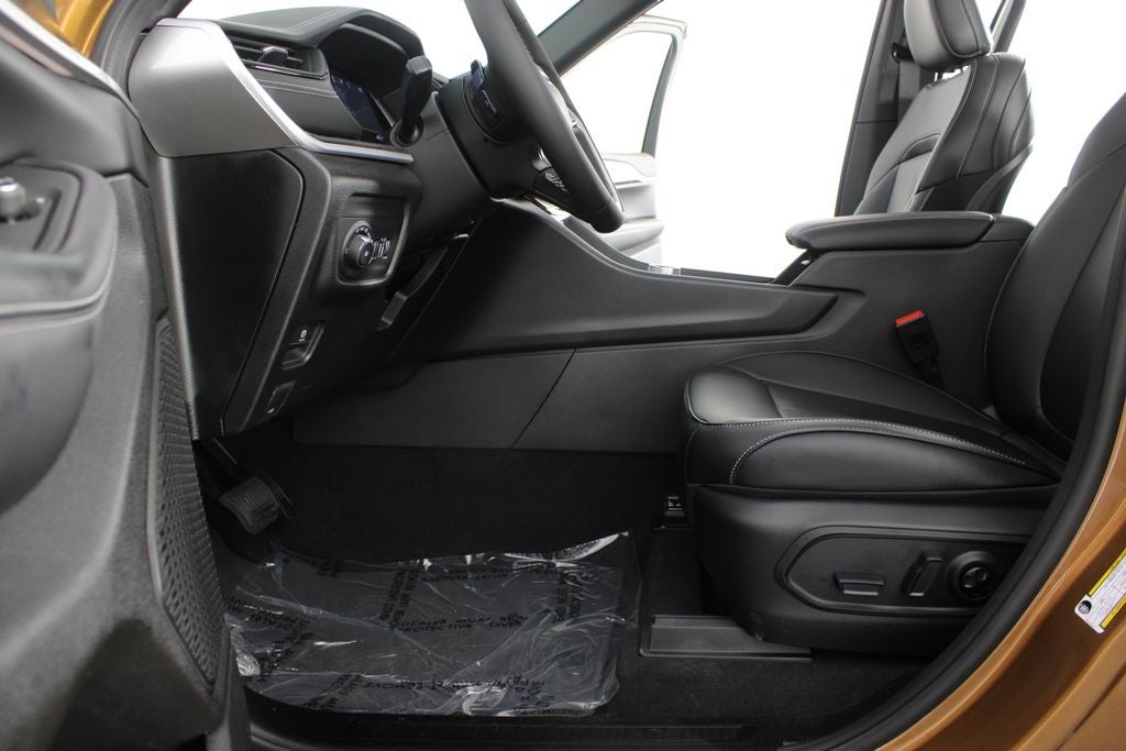 2027 Jeep Grand Cherokee Limited Reserve