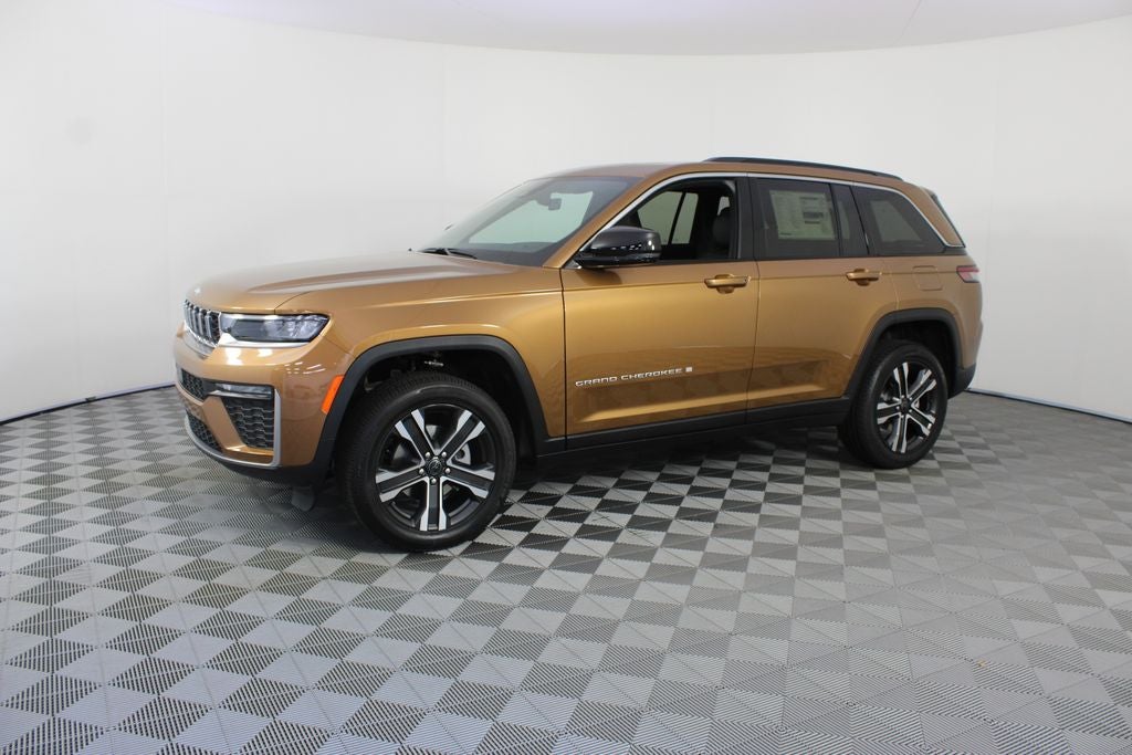 2027 Jeep Grand Cherokee Limited Reserve