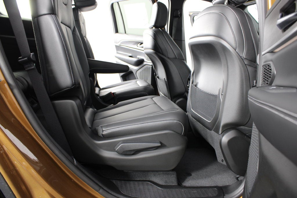 2027 Jeep Grand Cherokee L Limited