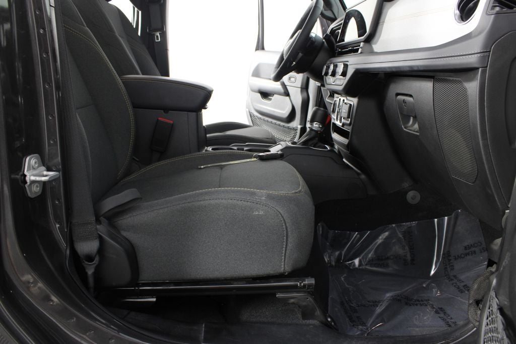 2025 Jeep Wrangler Sahara 4xe