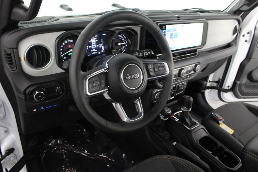2025 Jeep Wrangler Sahara 4xe