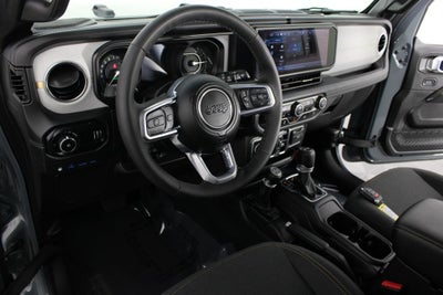 2025 Jeep Wrangler Sahara 4xe