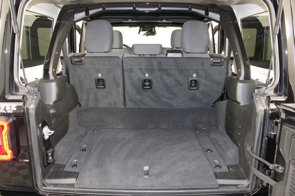 2025 Jeep Wrangler Sahara 4xe