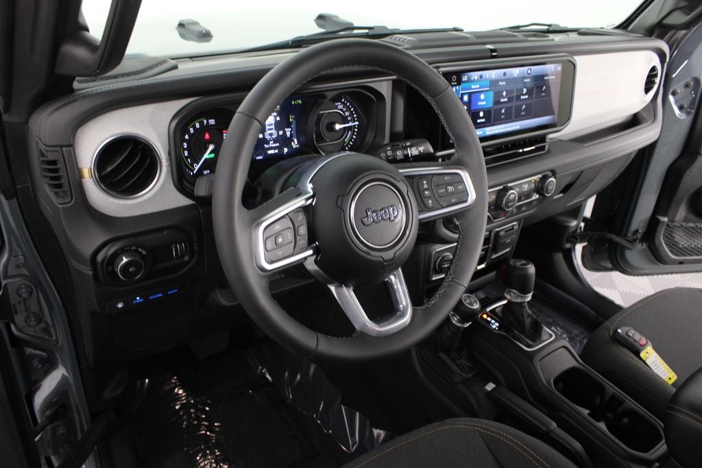 2025 Jeep Wrangler Sahara 4xe