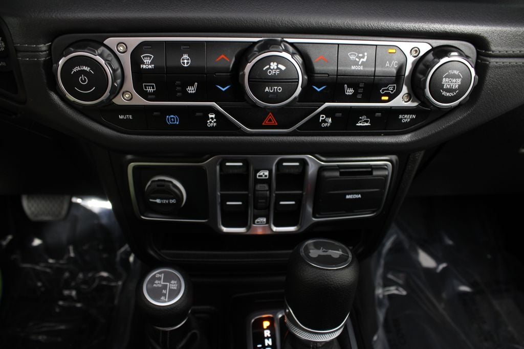 2025 Jeep Wrangler Sahara 4xe