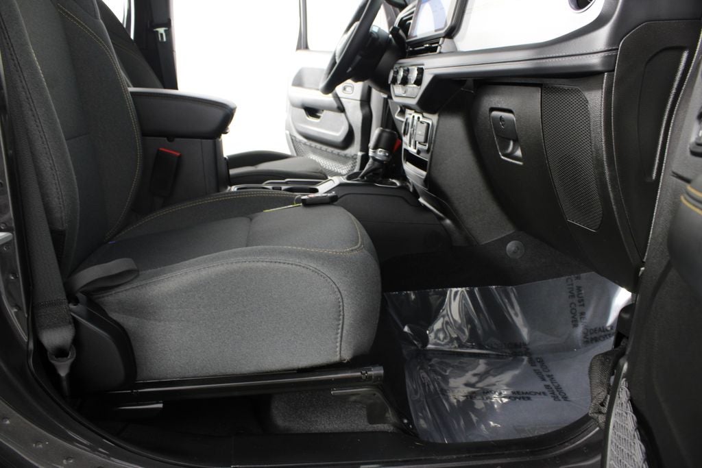 2025 Jeep Wrangler Sahara 4xe