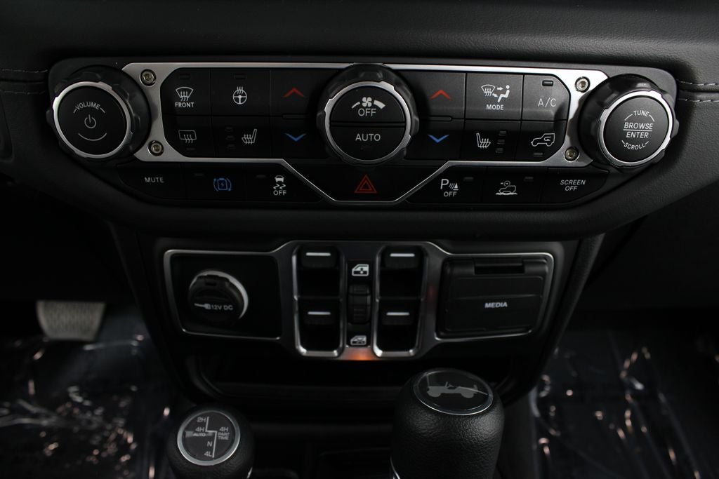 2025 Jeep Wrangler Sahara 4xe