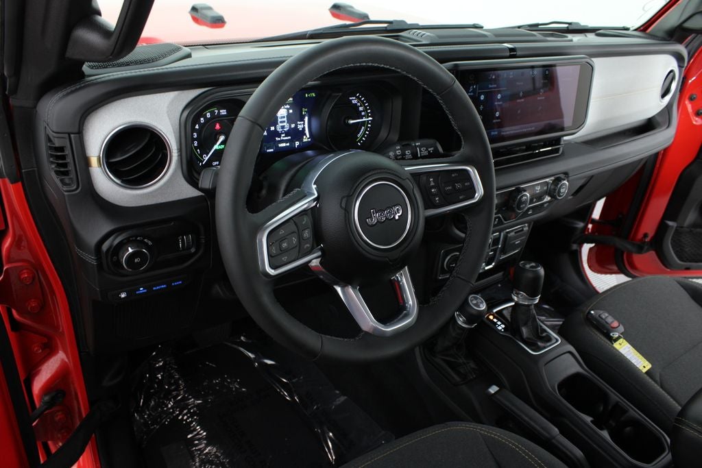 2025 Jeep Wrangler Sahara 4xe