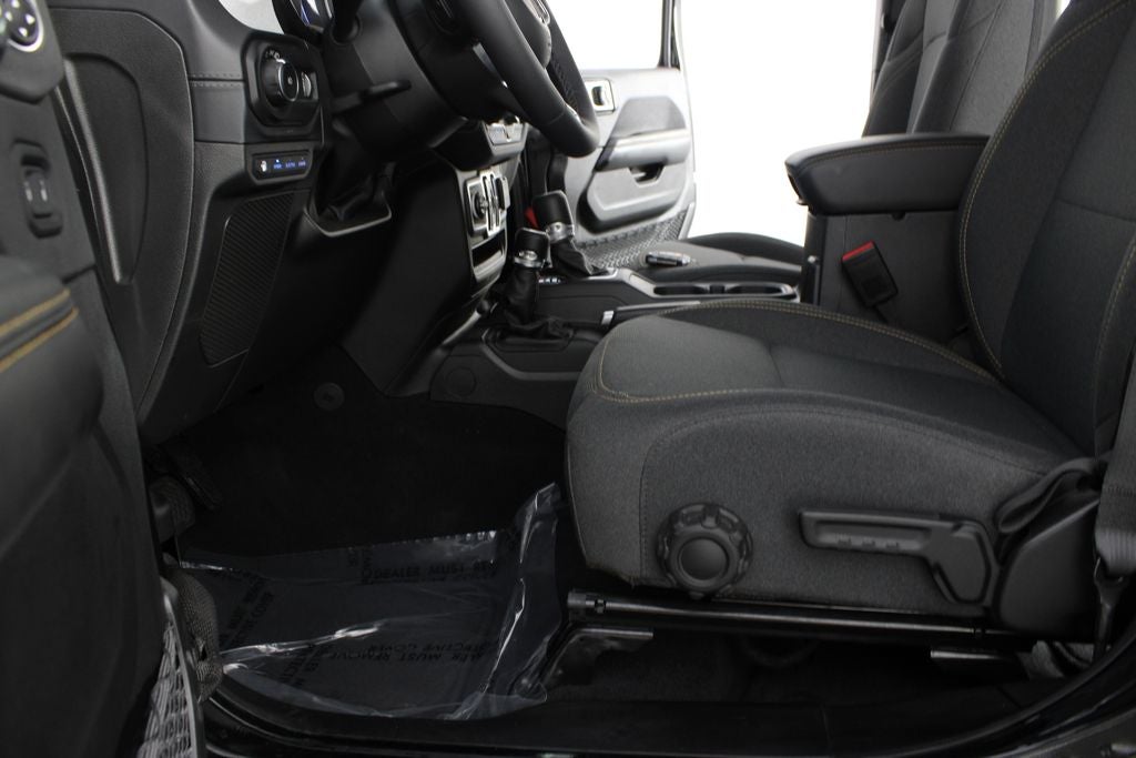 2025 Jeep Wrangler Sahara 4xe