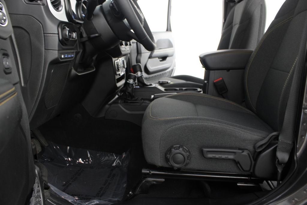 2025 Jeep Wrangler Sahara 4xe
