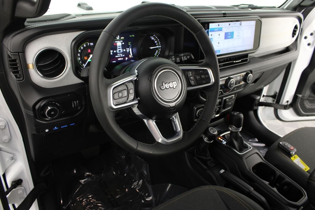 2025 Jeep Wrangler Sahara 4xe