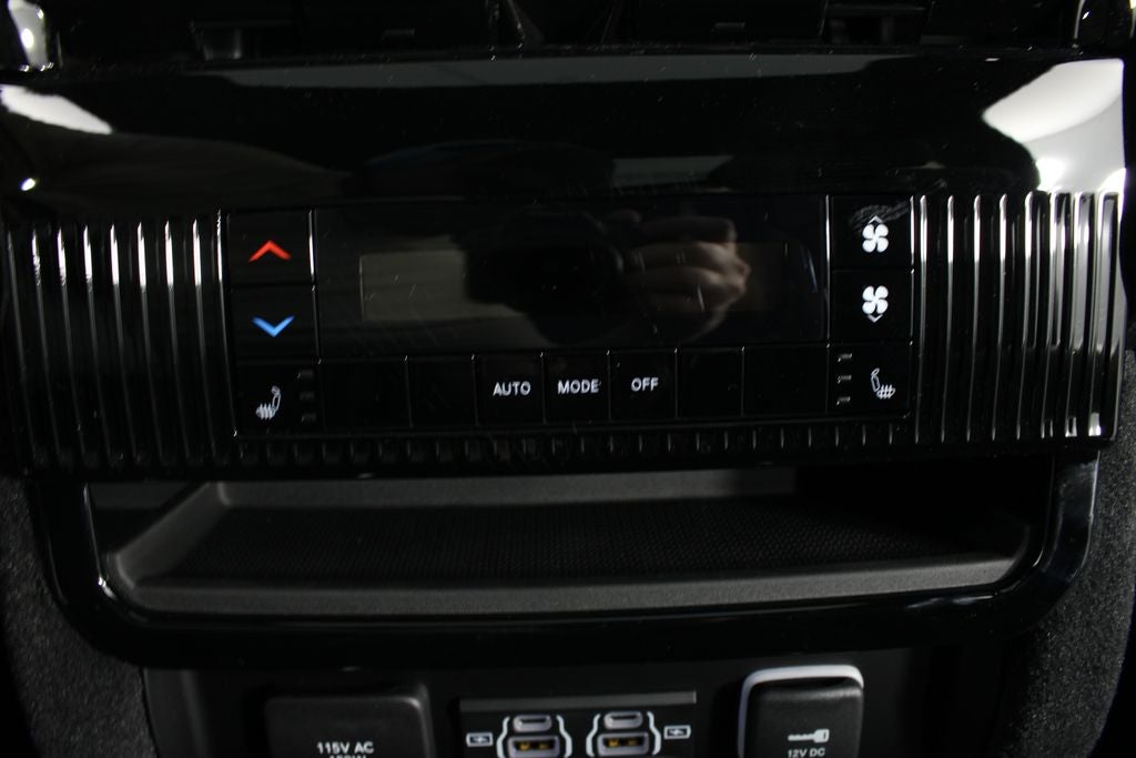 2026 Jeep Grand Wagoneer Limited Reserve