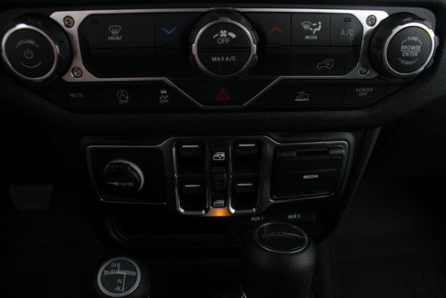 2026 Jeep Gladiator Sport