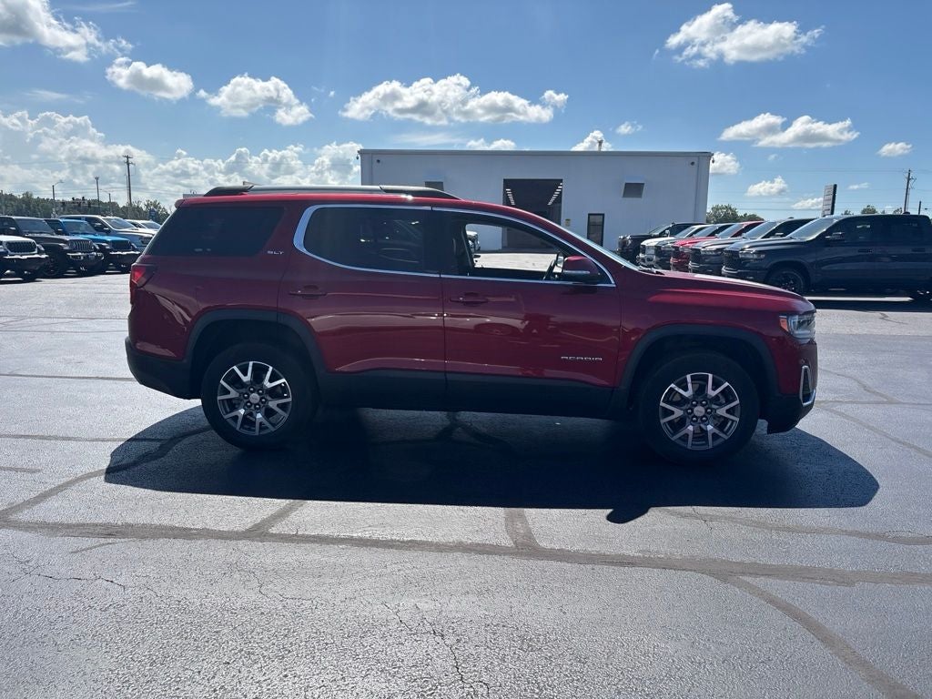2023 GMC Acadia SLT