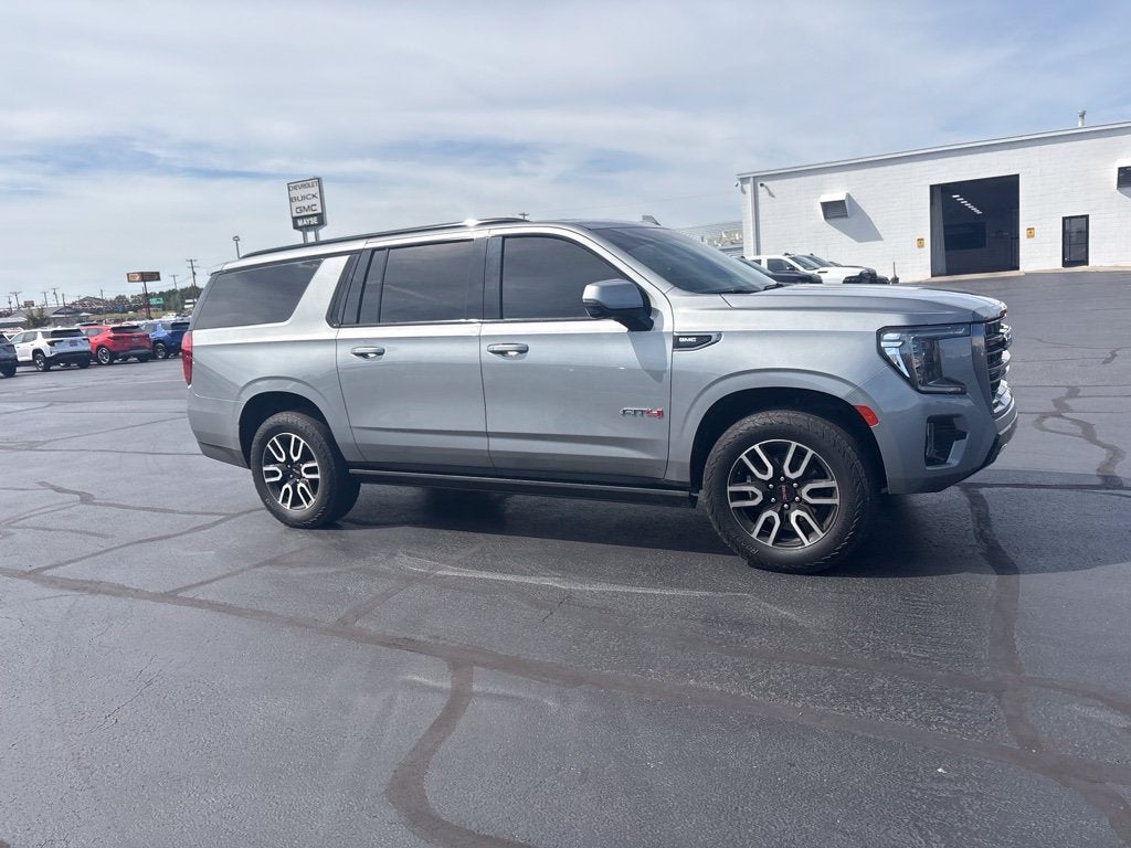 2023 GMC Yukon XL AT4