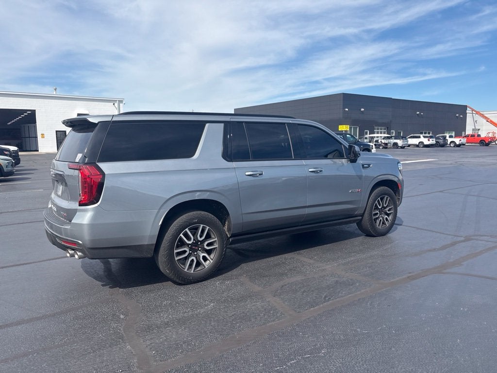 2023 GMC Yukon XL AT4