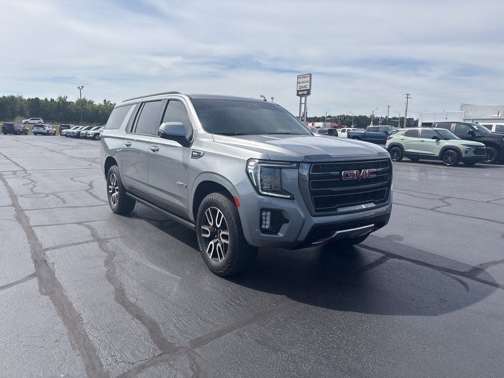2023 GMC Yukon XL AT4
