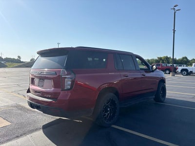 2023 Chevrolet Suburban RST