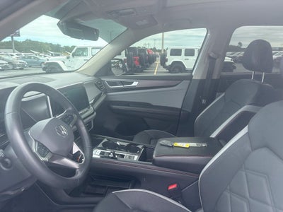 2024 Volkswagen Atlas 2.0T Peak Edition SE w/Technology