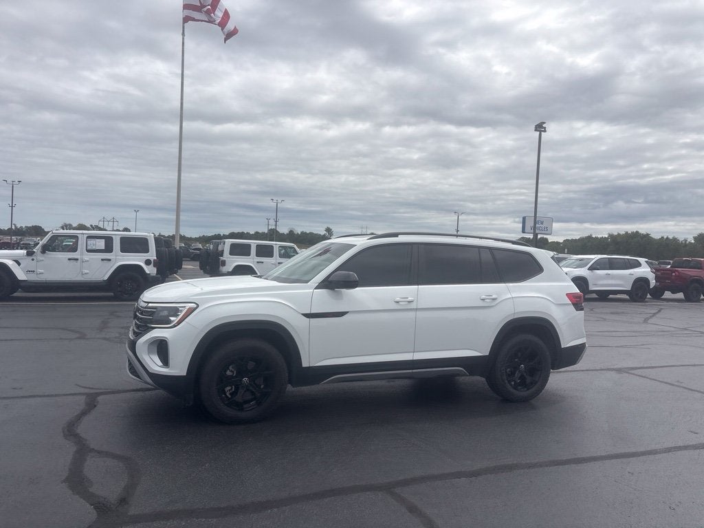 2024 Volkswagen Atlas 2.0T Peak Edition SE w/Technology