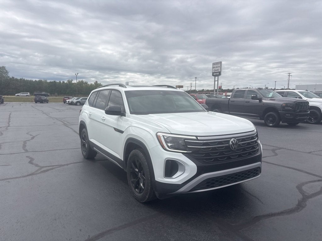 2024 Volkswagen Atlas 2.0T Peak Edition SE w/Technology