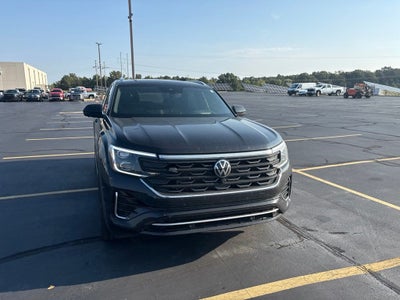 2025 Volkswagen Atlas Cross Sport 2.0T SEL Premium R-Line