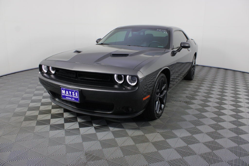 2022 Dodge Challenger SXT