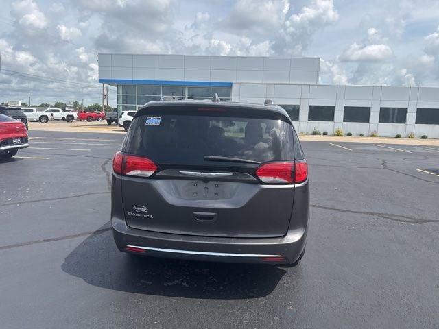 2017 Chrysler Pacifica Touring L Plus