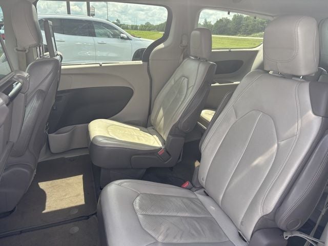 2017 Chrysler Pacifica Touring L Plus
