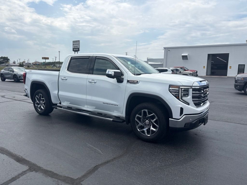 2025 GMC Sierra 1500 SLT
