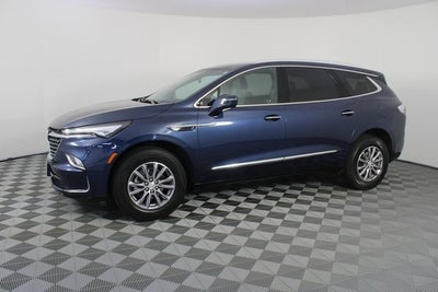 2022 Buick Enclave Essence