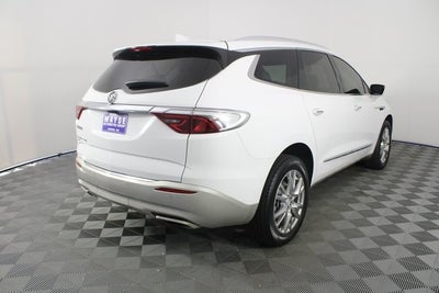 2022 Buick Enclave Essence